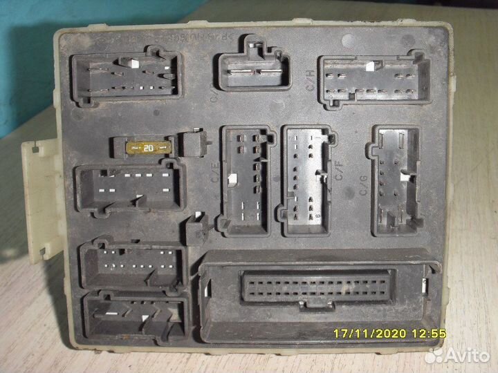 Блок предохранителей 98AG14A073CE Ford Focus 1