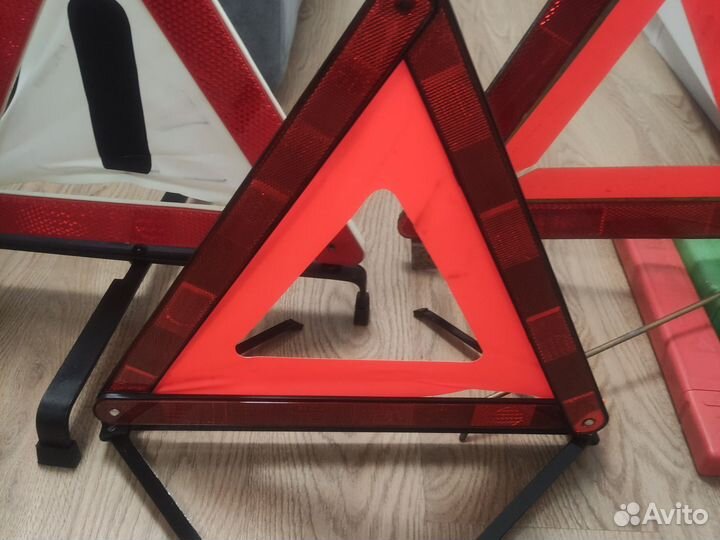 Знак аварийной остановки