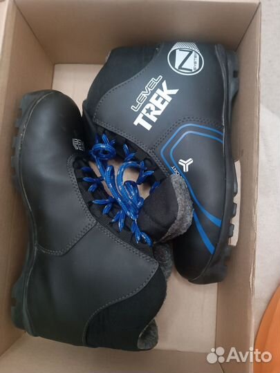 Лыжные ботинки