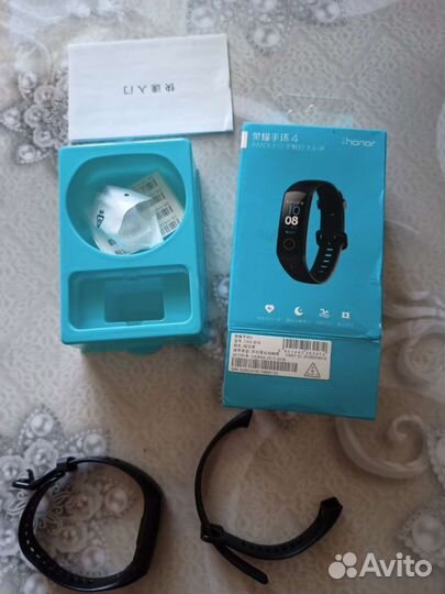 Смарт браслет Honor band 4