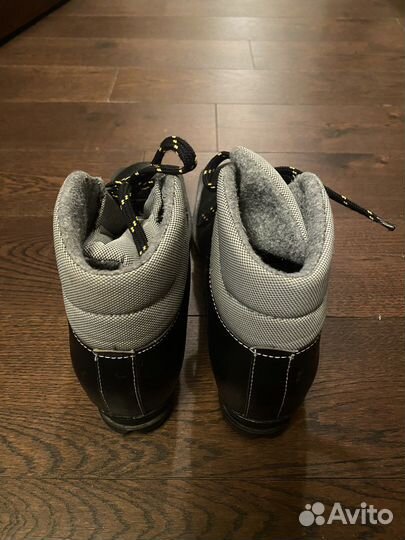 Лыжные ботинки 34, 35, 38, 39