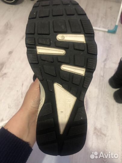 Ботинки демисезонные для девочки 35-36