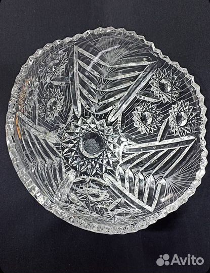 Салатник СССР новый Красный Гигант хрустальный бол