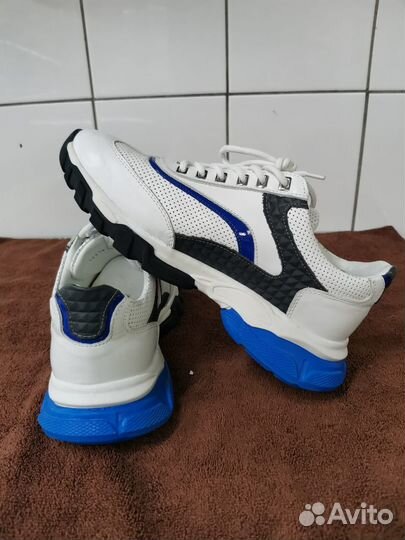 Кроссовки 40 размер