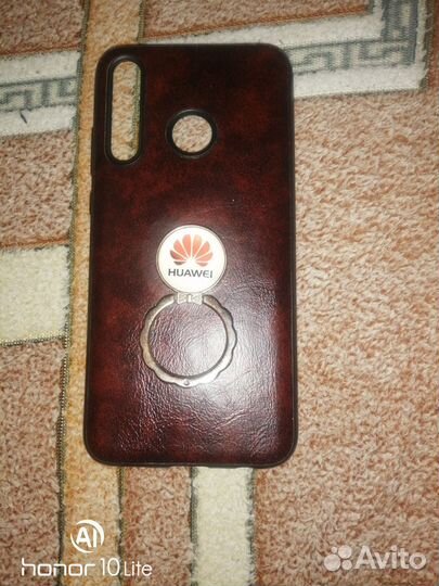 Чехлы на телефон