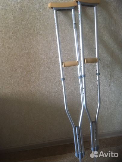 Костыли подмышечные