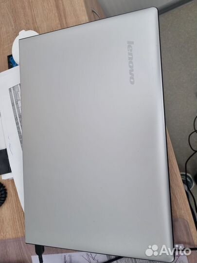 Ноутбук Lenovo