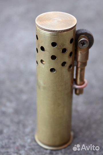 Бензиновая зажигалка