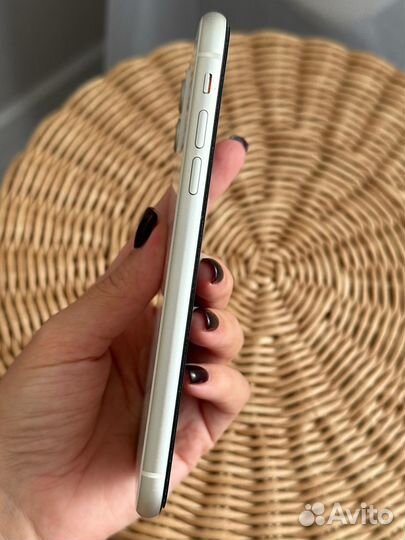 iPhone 11, 256 ГБ
