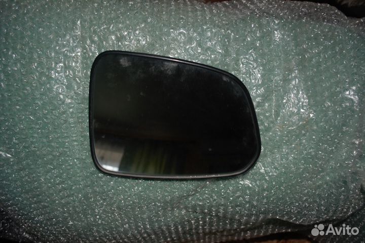 Зеркальный элемент правый Opel Antara
