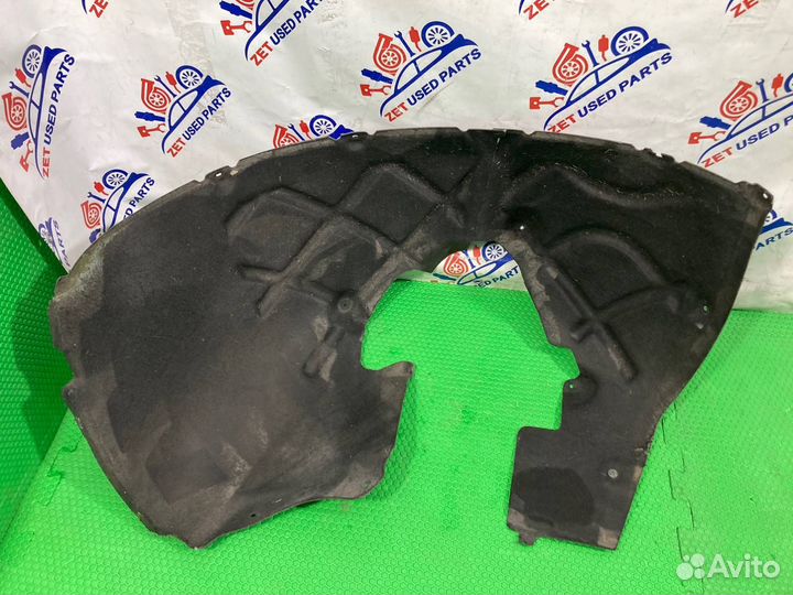 Подкрылок (локер) передний правый Volkswagen