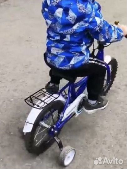 Велосипед трехколесный