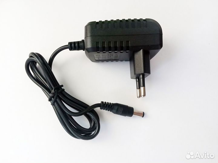 Блок питания синтезатора Yamaha PSR-E363 (PA-130)