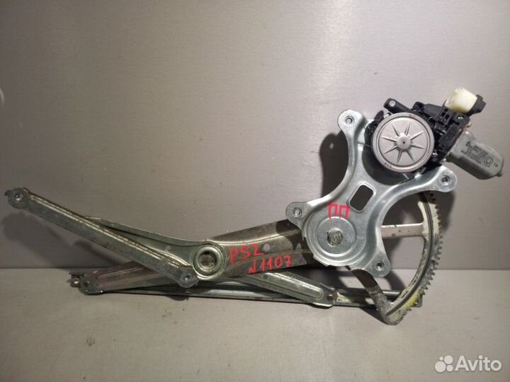 Стеклоподъемник передний правый Mitsubishi Pajero