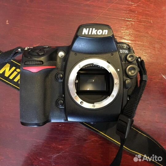 Зеркальный фотоаппарат Nikon D700