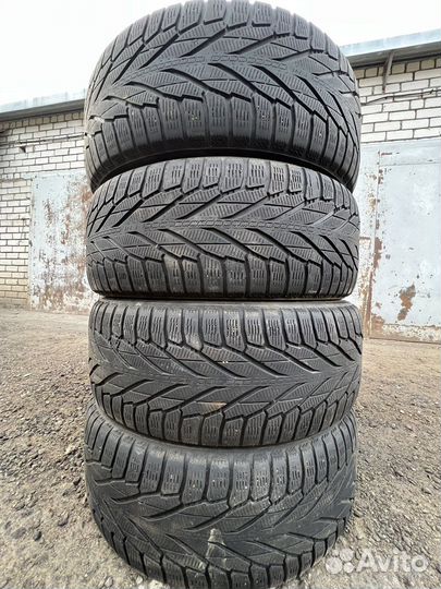 Nokian Tyres Hakkapeliitta R2 SUV 265/60 R18 114R