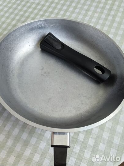 Сковорода алюминиевая 26 см