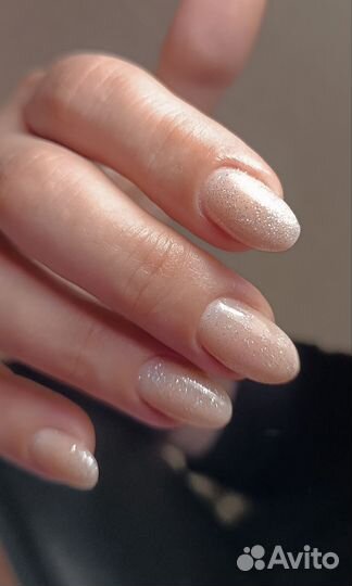 Начинающий мастер маникюра