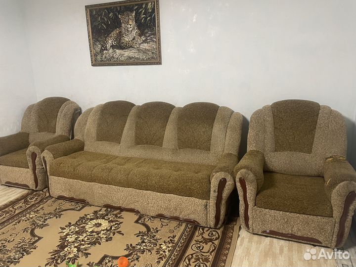 Диван и кресло