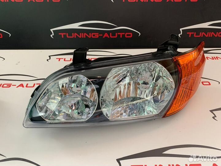 Фара Правая+Левая Toyota Ipsum (SXM10/15) 1998-2001 год