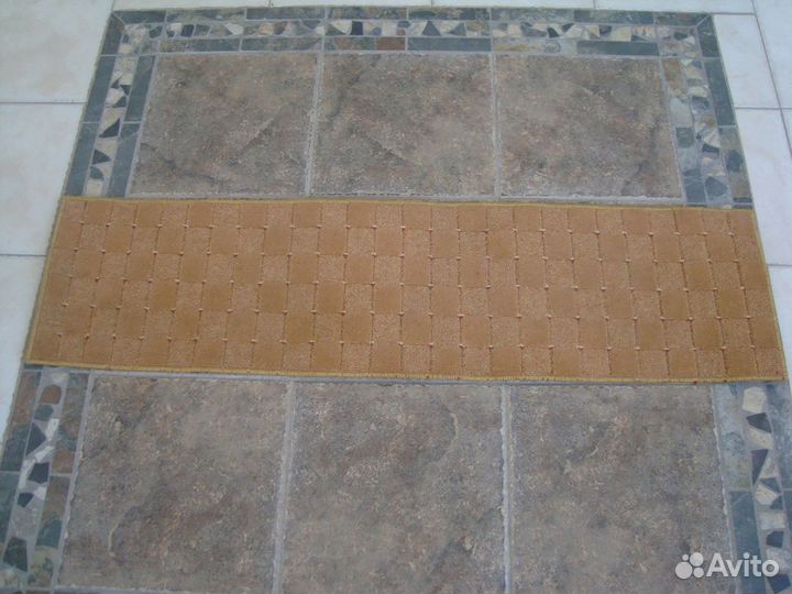 Коврик 123см Х 32см