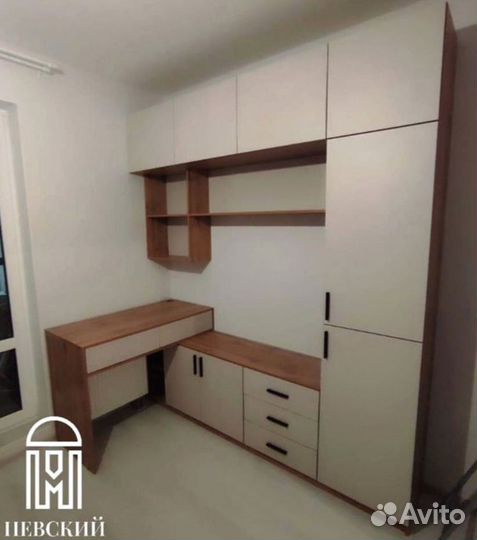 Письменный стол для школьника на заказ