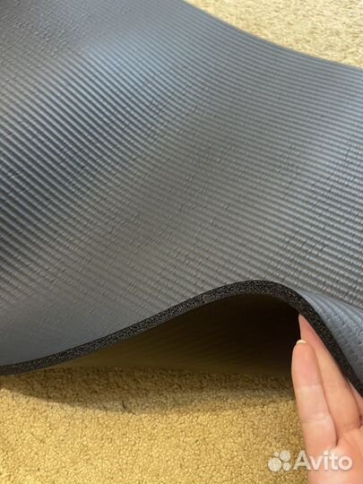 Коврик для йоги и фитнеса