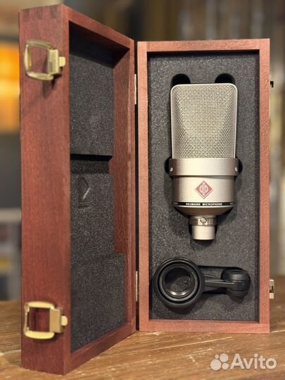 Студийный микрофон neumann TLM 103