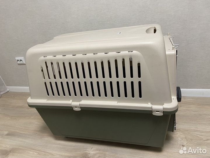 Переноска с колесами для крупных собак