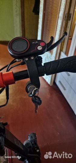 Продам электросамокат Куго m5