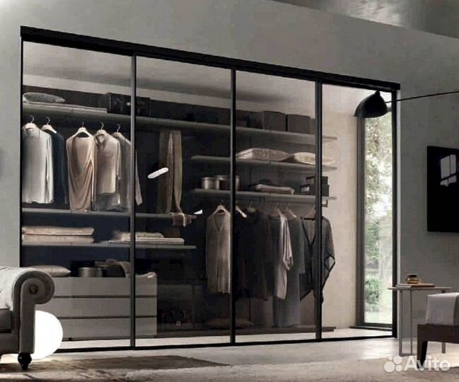 Стеклянная перегородка