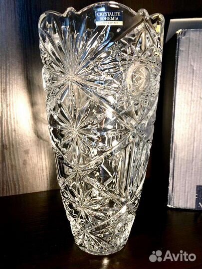 Ваза для цветов хрустальная Богемия. Новая