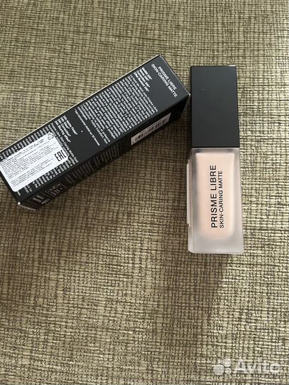 Тональный крем Givenchy prisme libre