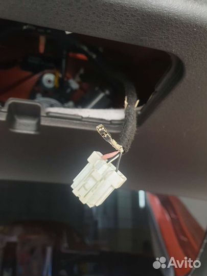 Пин 8240-0370 в разъём 6098-6945 лада веста