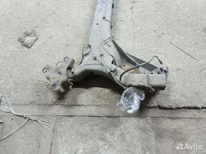 Задняя балка Рено Меган 2