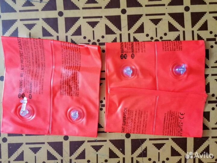 Нарукавники для плавания