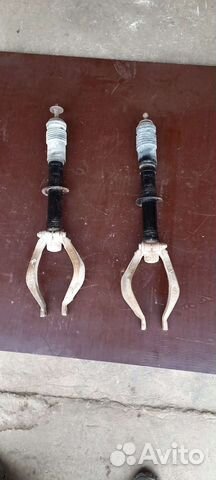 Передние амортизаторы 