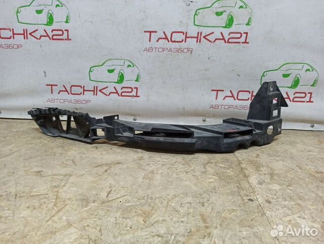 Кронштейн передний правый VW Polo 5 (2009-2020)