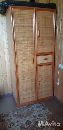 Шкаф из натурального ротанга