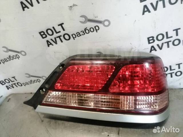 Фонарь (стоп-сигнал) задний правый Toyota Cresta