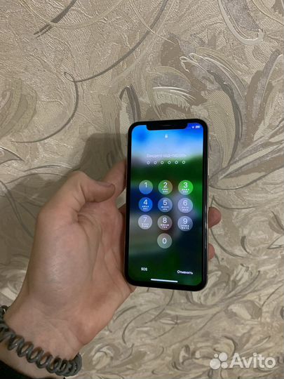 iPhone X, 64 ГБ