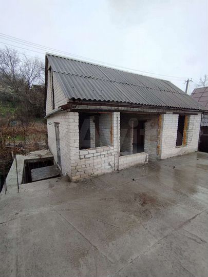 Дом 54 м² на участке 6 сот.