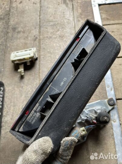 Стоп двери багажника Митсубиши Паджеро Пинин