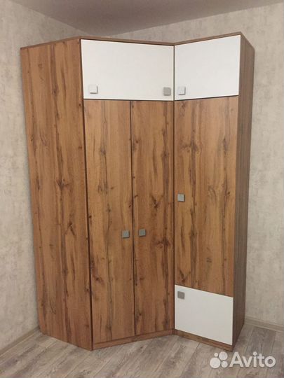 Пенал закрытый/Шкаф пенал в детскую/Детская мебель