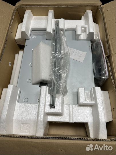 Ибп APC Smart UPS 1000 ва SUA1000RMI1U