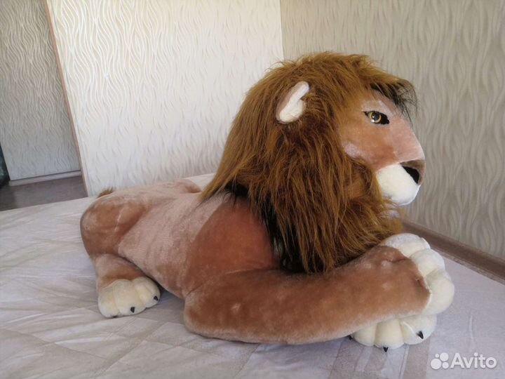 Красавец Лев