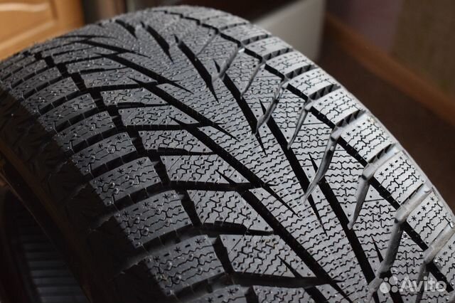 Hankook Winter I'Cept iZ 2 W616 225/45 R17 94T