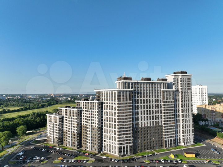 2-к. квартира, 56,5 м², 1/25 эт.