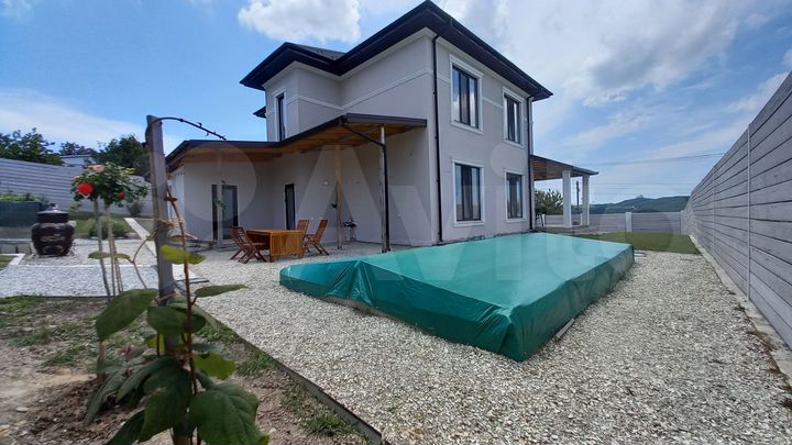 Дом 230 м² на участке 10 сот.