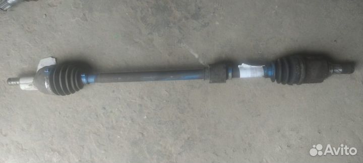 Привод передний правый Nissan March Micra K12 AT